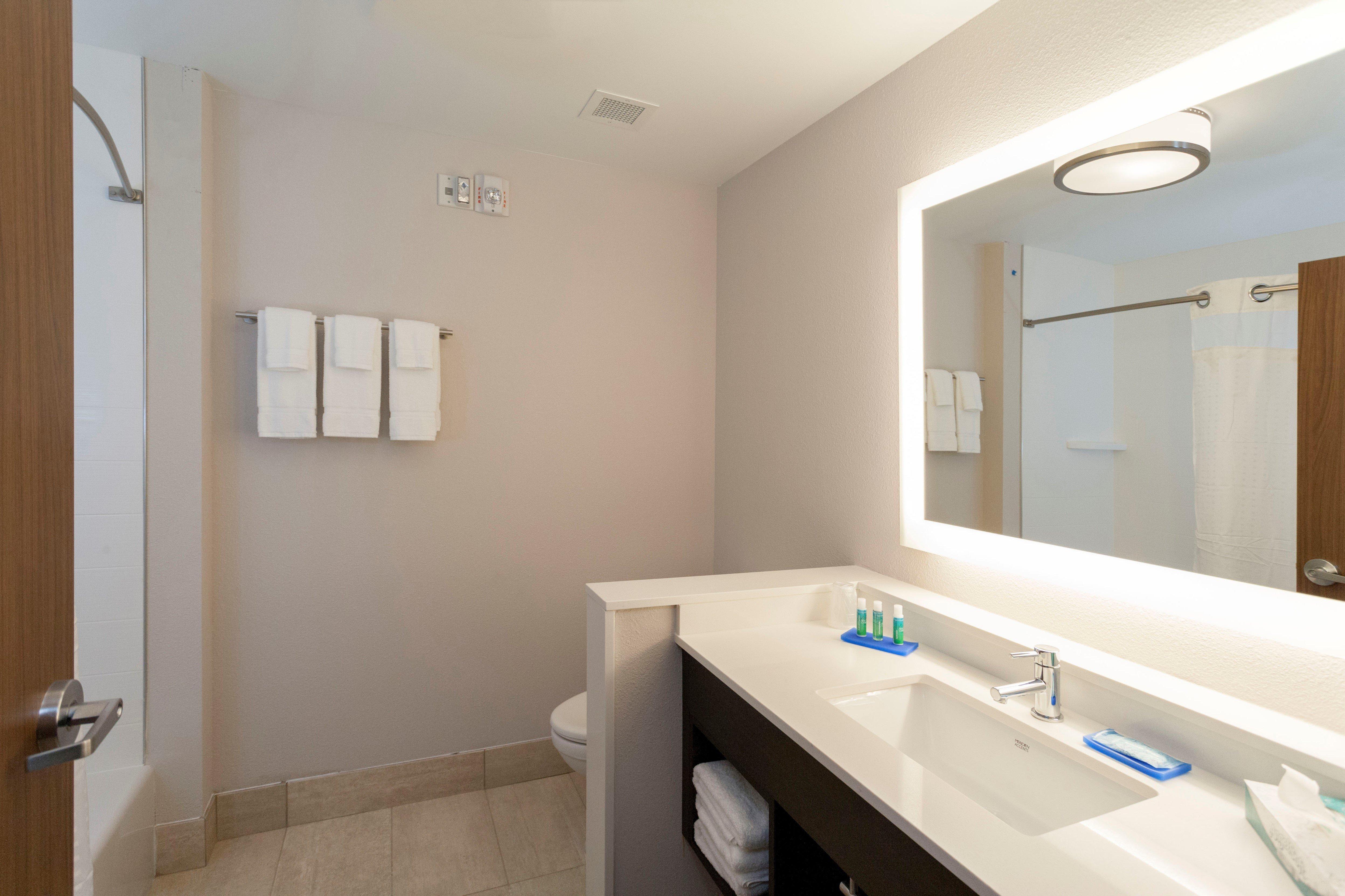 Holiday Inn Express & Suites - Dodge City By Ihg Zewnętrze zdjęcie