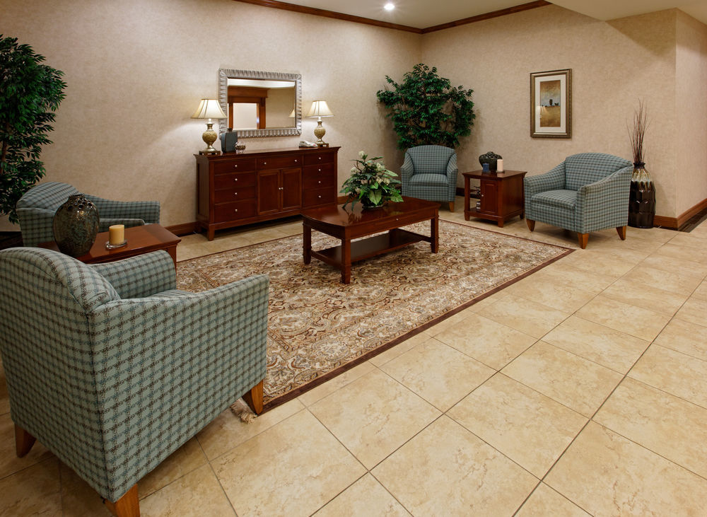 Holiday Inn Express & Suites - Dodge City By Ihg Zewnętrze zdjęcie